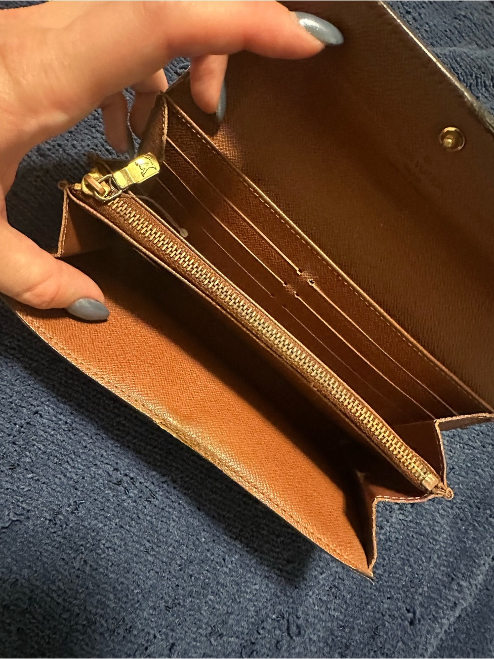 SOLD DEPOP Louis Vuitton Monogram Trifold Wallet in Gold Brown - Picture 3 of 4